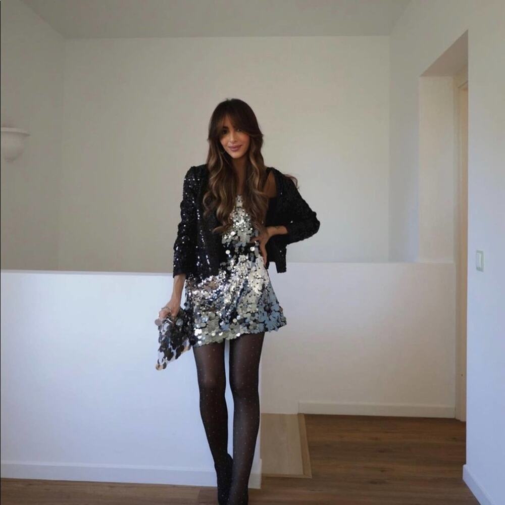 ZARA BLOGGER FAVORITE SEQUIN MINI DRESS SILVER - Picture 11 of 14